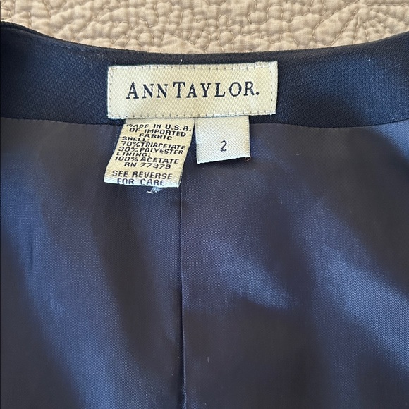 Ann Taylor Black Sleeveless Vest - Picture 7 of 7